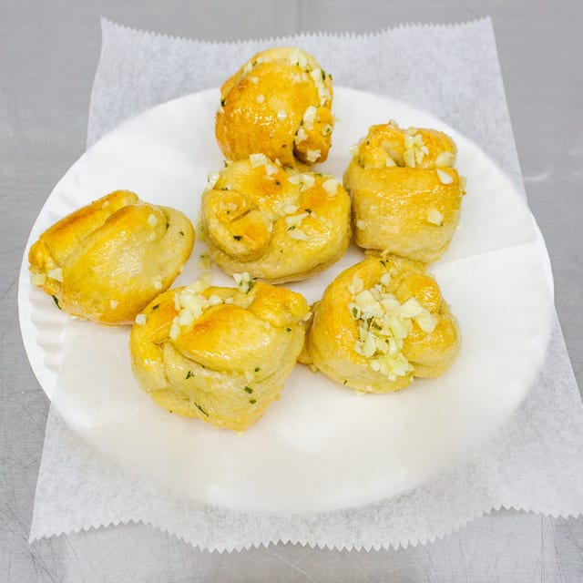 Garlic Knots.